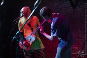 Audience Member Plays Guitar with Kengu (I)