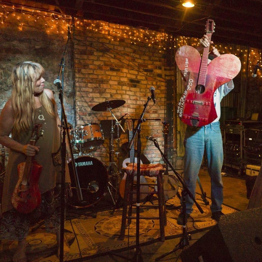 Homemade Instruments (I) — Still on the Hill at the Brick Café, Woody Guthrie Folk Festival 16