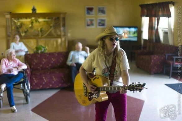 Nancy Apple with Nursing Home Residents — 17th Annual Woody Guthrie Folk Festival, 2014